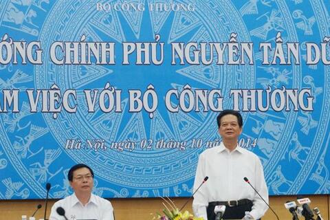 Thủ tướng làm việc với Bộ Công Thương về sản xuất công nghiệp và thương mại 9 tháng đầu năm 2014
